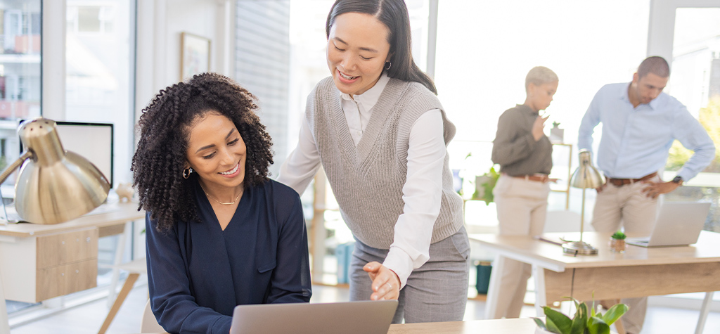 Employee showing support to client