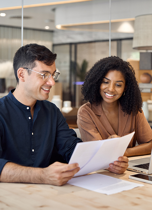 Services - HR Consulting HR Consulting - Employees working together